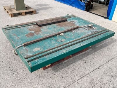 APPROX. 2000mm x 1420mm 3 PHASE SCISSOR LIFT PLATFORM