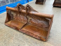 APPROX. 7ft SHUGH BUCKET TO SUIT 20 TON MACHINE&nbsp; - 4
