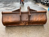 APPROX. 7ft SHUGH BUCKET TO SUIT 20 TON MACHINE&nbsp; - 8