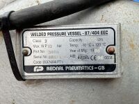 HYDROVANE 504 3 PHASE 200lt SCREW COMPRESSOR - 10