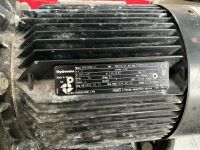 HYDROVANE 504 3 PHASE 200lt SCREW COMPRESSOR - 12