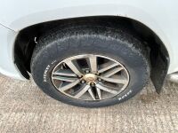 TOYOTA HILUX INVINCIBLE 2.4 D-4D 4WD DOUBLE CAB PICK UP&nbsp; - 10