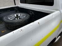 TOYOTA HILUX INVINCIBLE 2.4 D-4D 4WD DOUBLE CAB PICK UP&nbsp; - 21