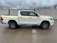 TOYOTA HILUX INVINCIBLE 2.4 D-4D 4WD DOUBLE CAB PICK UP&nbsp; - 30
