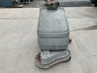 COMMAC BATTERY OPERATED FLOOR CLEANER - 2