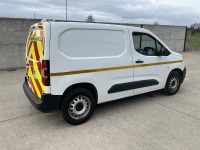 PEUGEOT PARTNER GRIP PREMIUM 1.5 BLUE HDI - 17