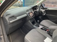 VOLKSWAGEN TIGUAN SE NAV 2.0 TDI 150PS 5DR ESTATE - 9
