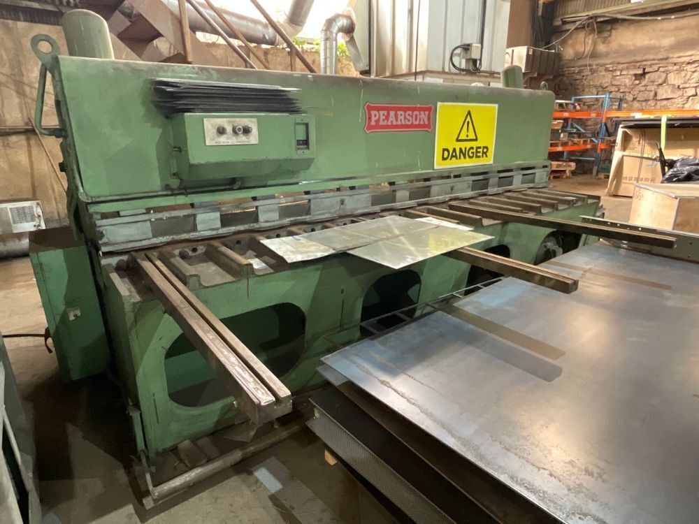 PEARSON 3000mm x 6.5mm 3 PHASE GUILLOTINE