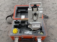 SOKKIA DT6 THEODOLITE & TRIPOD - 4