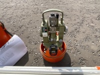WILD HEERBRUGG T1 THEODOLITE & TRIPOD - 6
