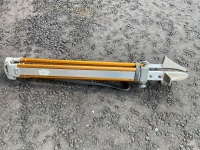 TRIPOD - 2