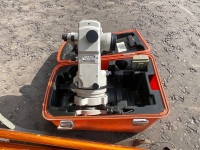 SOKKISHA TM20ES THEODOLITE&nbsp;& TRIPODMeasuring staff - 4