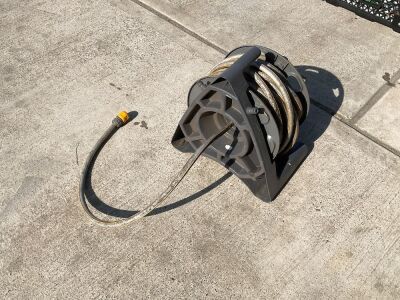 GARDEN HOSE & REEL