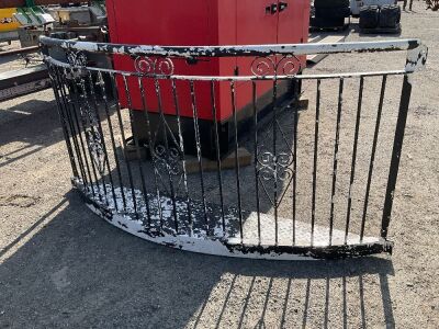 APPROX. 8ft x 4ft CURVED METAL BALCONY