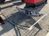 APPROX. 8ft x 4ft CURVED METAL BALCONY - 4