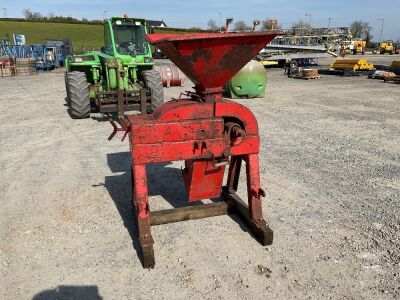 PTO DRIVEN CORN CRUSHER