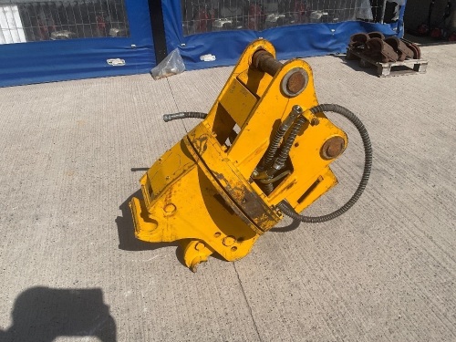 HYDRAULIC 360 ROTATING HITCH & LEVERS TO SUIT 13-20 TON MACHINE
