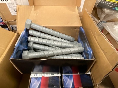 APPROX. 50No. UNUSED M16x150 THUNDER BOLTS