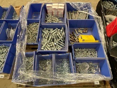 PALLET OF ASSORTED UNUSED BOLTS, NUTS & WASHERS