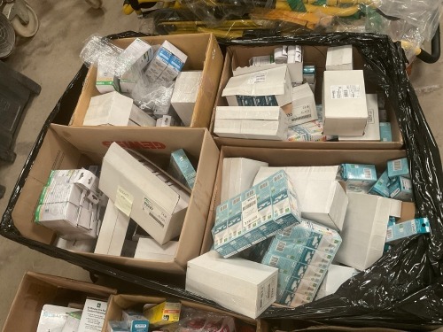 PALLET OF ASSORTED UNUSED BULBS