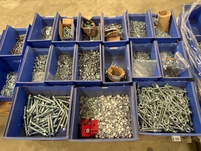 PALLET OF ASSORTED UNUSED BOLTS, NUTS & WASHERS