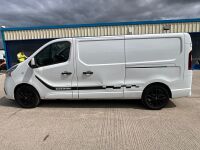 RENAULT TRAFIC LL30 SPECIAL BLACK EDITION LWB ENERGY 2.0 DCI 145PS - 9
