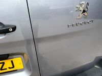 PEUGEOT EXPERT 1400 PROFESSIONAL LONG 2.0 BLUE HDI 145PS&nbsp; - 22