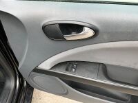 SEAT LEON EMOCION 1.9 TDI S 5DR HATCHBACK - 21