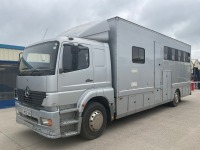 MERCEDES 1823 18 TON&nbsp; 4X2 5 STALL HORSE LORRY&nbsp; - 3