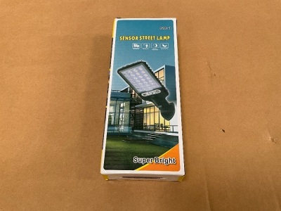 UNUSED SOLAR OUTDOOR LED SENSOR LAMP &nbsp;