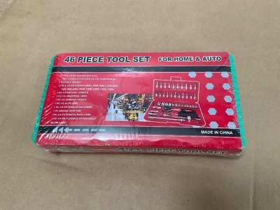 UNUSED 46 PIECE 1/4 SOCKET SET