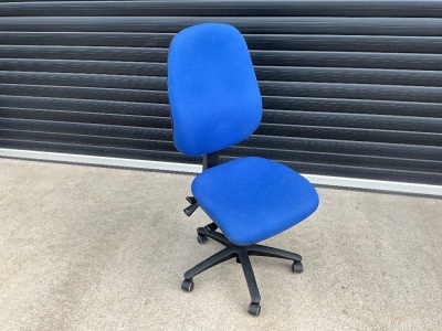 SWIVEL OPERATORS CHAIR