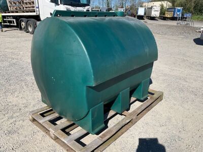 PLASTIC OIL TANK