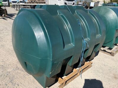 PLASTIC OIL TANK