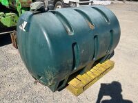 PLASTIC OIL TANK