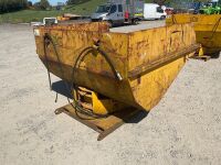 LARGE HYDRAULIC TIPPING SKIP - 7