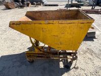 FORKLIFT TIPPING SKIP ON WHEELS - 4