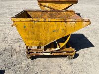 FORKLIFT TIPPING SKIP ON WHEELS - 8