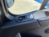 RENAULT TRUCKS MASTER 35 LWB 2.3 DCI AMBULANCE&nbsp; - 28