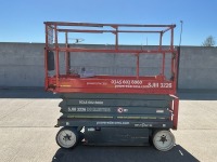 SKYJACK SJIII 3226 26FT BATTERY OPERATED SCISSOR LIFT - 2