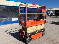 JLG 1932R 19FT BATTERY OPERATED SCISSOR LIFT - 5