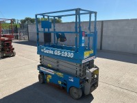 GENIE GS-1930 19FT BATTERY OPERATED SCISSOR LIFT - 3
