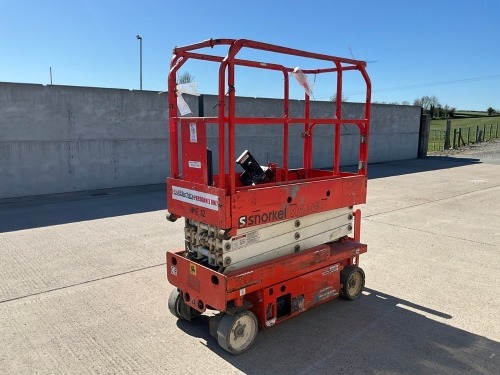 SNORKEL S1930F 19FT BATTERY OPERATED SCISSOR LIFT