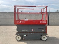 SKYJACK SJIII 4632 26FT BATTERY OPERATED SCISSOR LIFT - 2