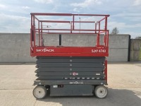 SKYJACK SHIII-4740 40FT BATTERY OPERATED SCISSOR LIFT - 2