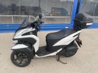YAMAHA MWS125-A TRICITY 125 PETROL 3 WHEELED URBAN SCOOTER - 4
