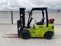 CLARK GTS25L 2.5 TON GAS FORKLIFT - 2
