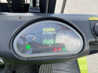 CLARK GTS25L 2.5 TON GAS FORKLIFT - 19