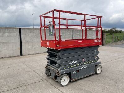 SKYJACK SJIII-4740 40FT BATTERY OPERATED SCISSOR LIFT&nbsp;- NON RUNNER