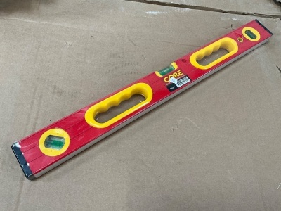UNUSED 600mm SPIRIT LEVEL